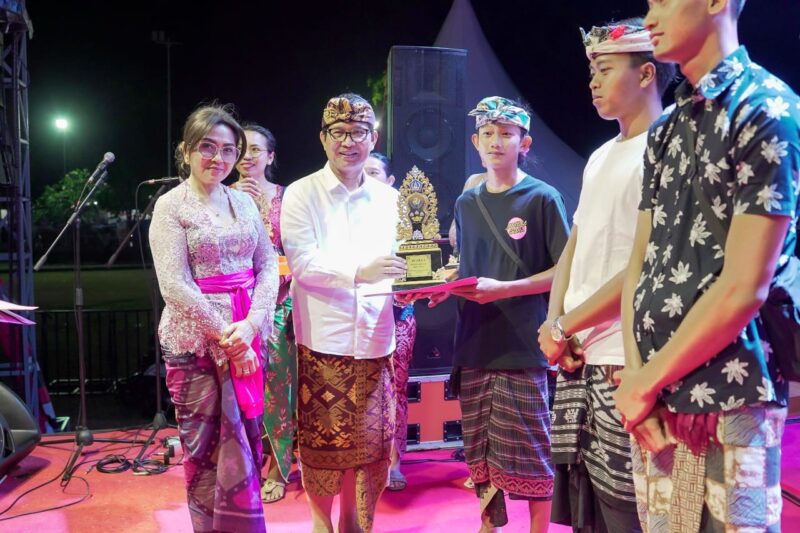 Desa Adat Abianbase Kembangkan Program Kebersihan Lingkungan